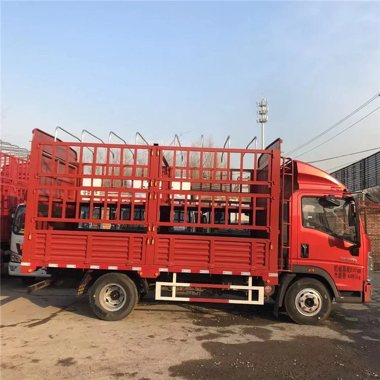 豪沃四米二高栏仓栅式货车