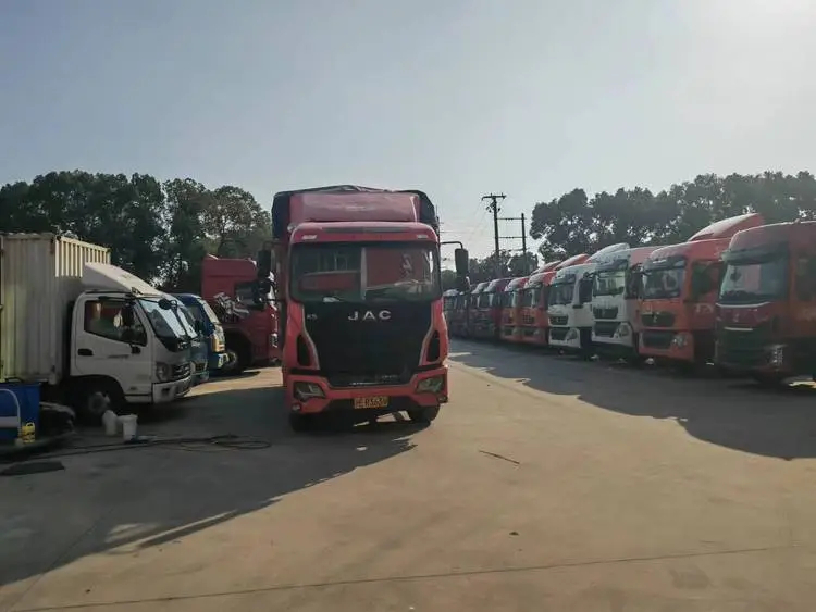 6米8高栏仓栅式货车 全车原版