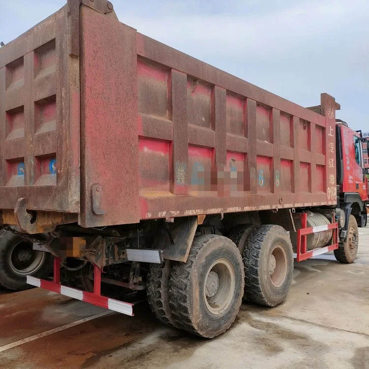 国五红岩杰狮自卸车 二手后八轮翻斗车 5.8米工程货车